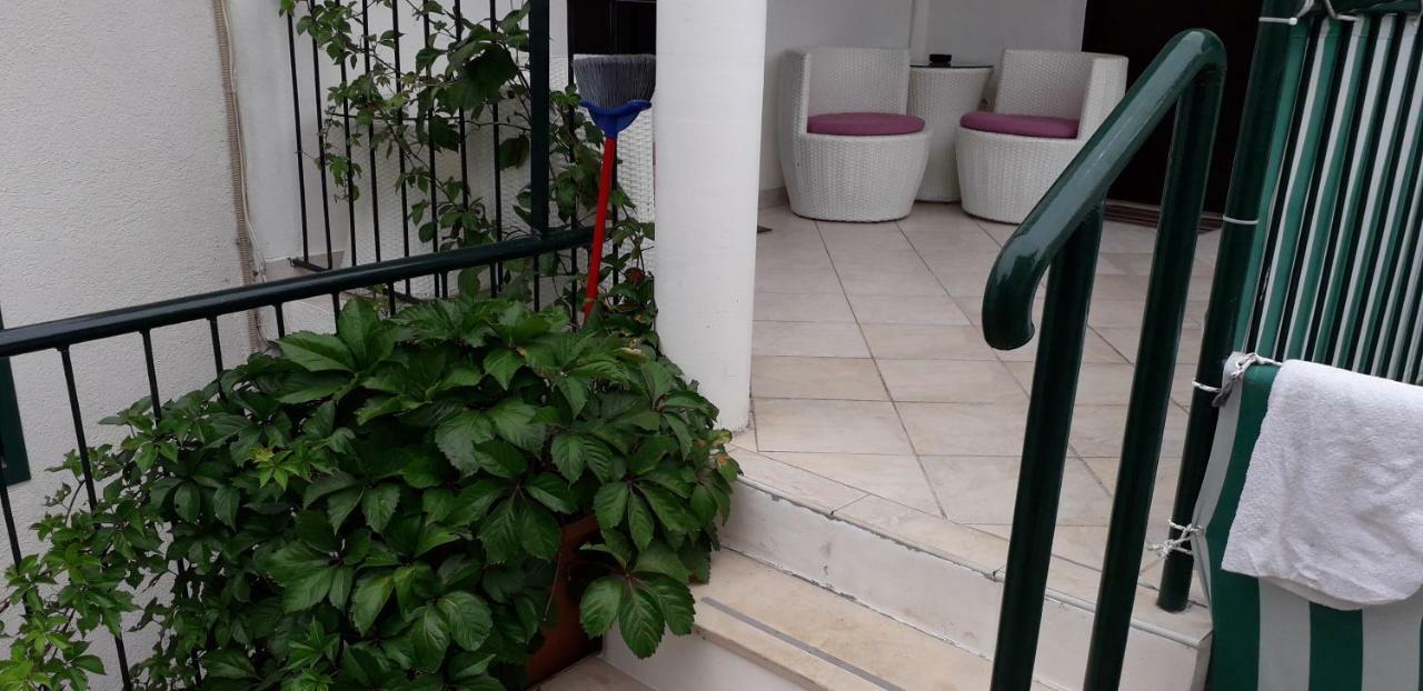 Apartment Perovic Baška Voda Exterior foto